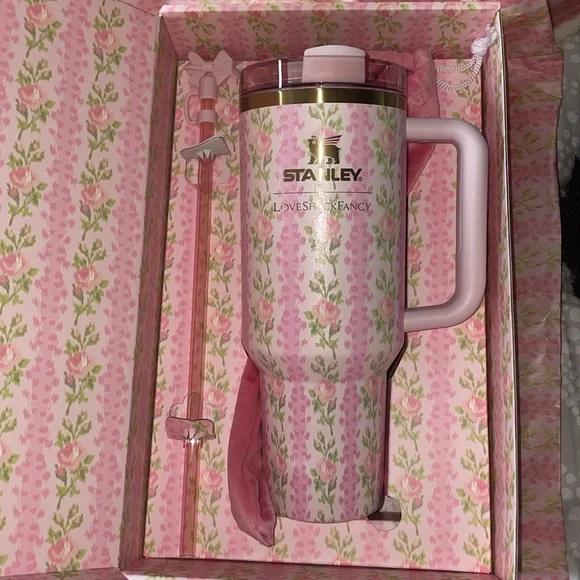 The Stanley X LoveShackFancy Quencher | 40 Oz - Picture 5 of 5